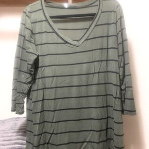 Olive Green 3/4 Sleeve Tunic with great coverage!